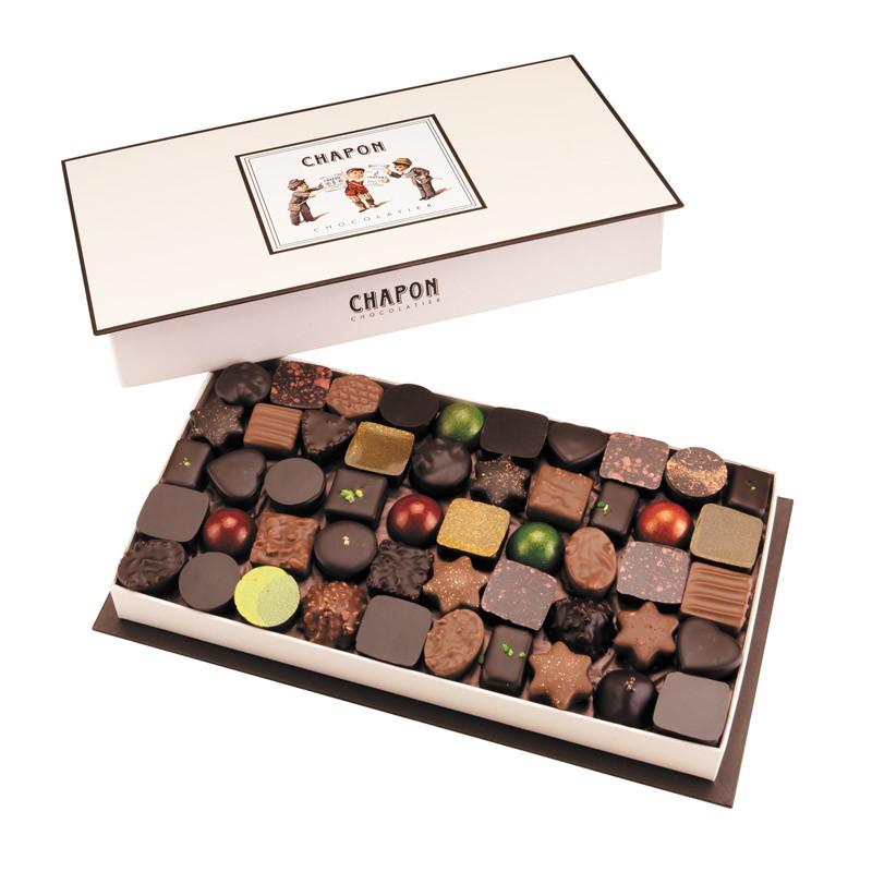 CHOCOLATS Box of 56 pcs | مربع من ستة وخمسين قطعة